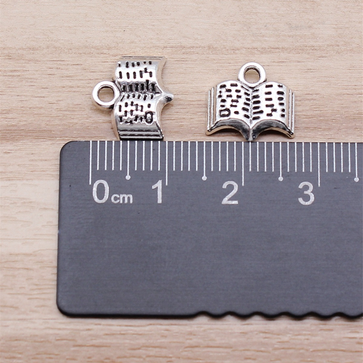 IFOCUS 20 pz/lotto Libro Pende - Jewelry Making Books recensione e prezzo
