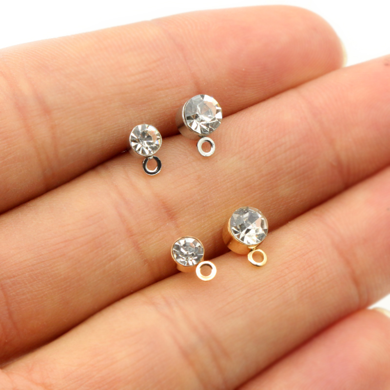 50 pz Orecchini Perni con Zirc - Jewelry Making Pieces recensione e prezzo